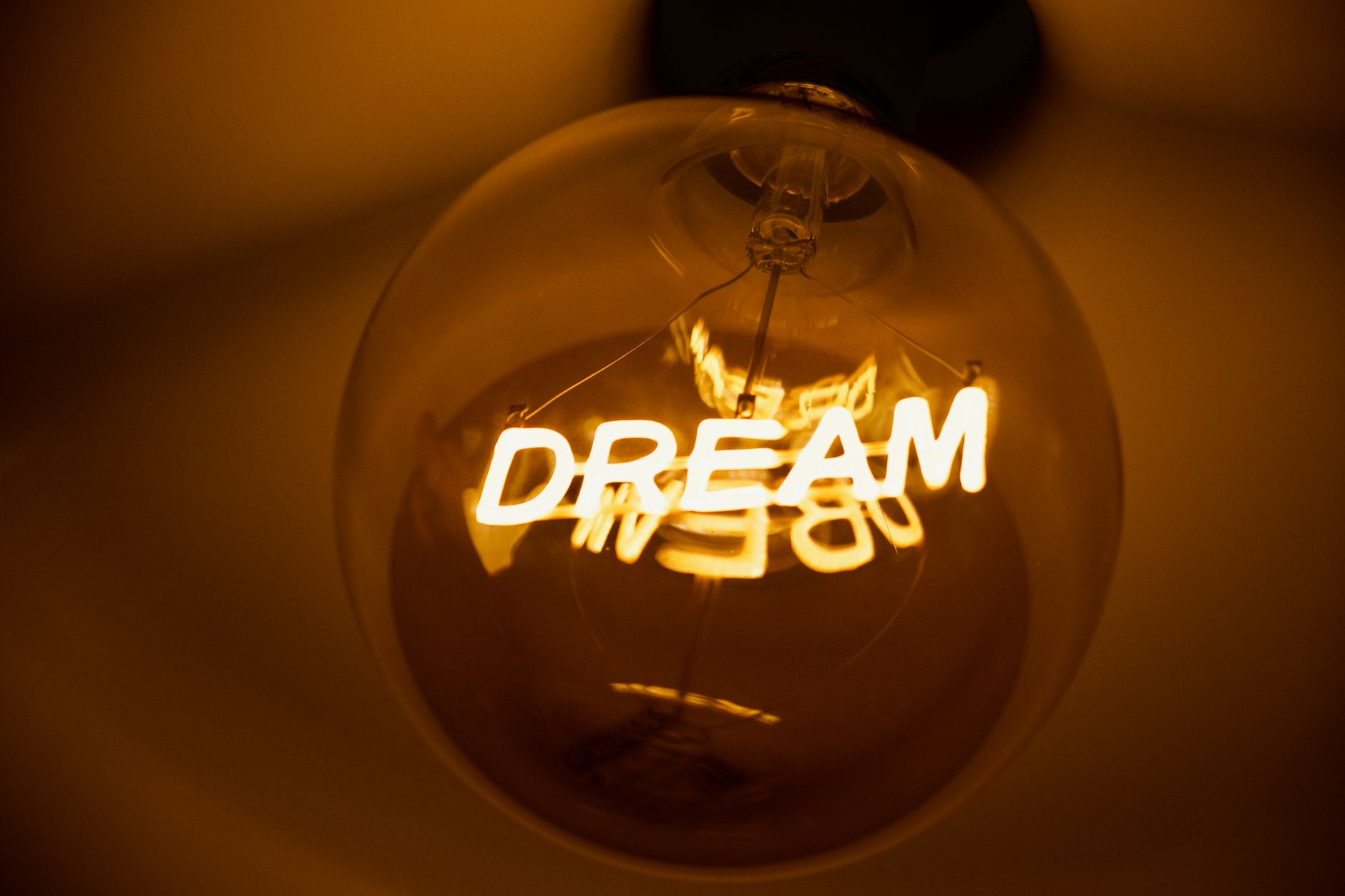 Idee illuminazione casale italiani